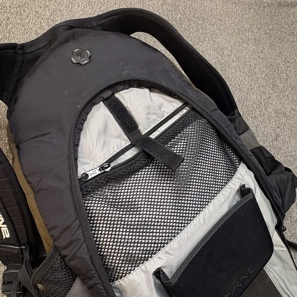 Dakine Element Backpack Brown Black Pockets Campus School Laptops Travel MTB